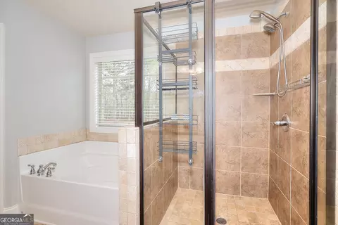 Bath - 1536 Middleton Dr, Monroe, GA 30655 photo 4 of 7