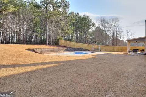 Exterior - 1536 Middleton Dr, Monroe, GA 30655 photo 5 of 6
