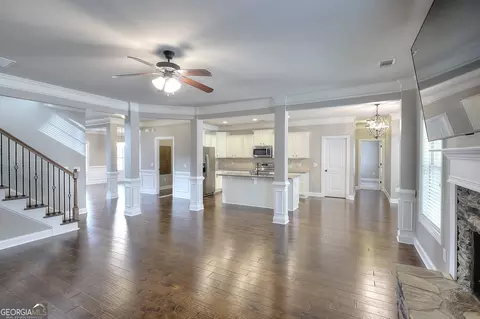 Living - 1536 Middleton Dr, Monroe, GA 30655 photo 1 of 4