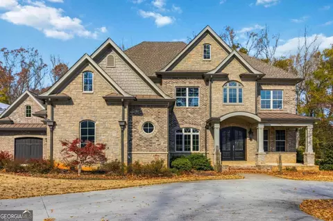 220 River Meadow Ln, Social Circle, GA 30025
