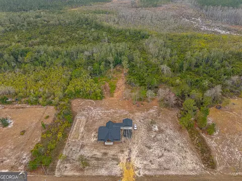 569 Liberty Ct, Jesup, GA 31546