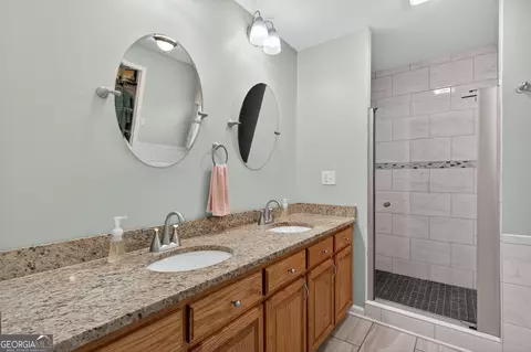 Bath - 128 Tabitha Page Ln, Toccoa, GA 30577 photo 2 of 4