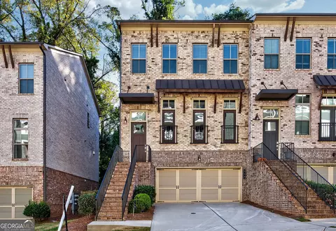 712 Avondale Hills Dr, Decatur, GA 30032