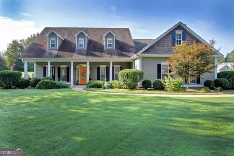 100 Clydesdale Ct, Tyrone, GA 30290