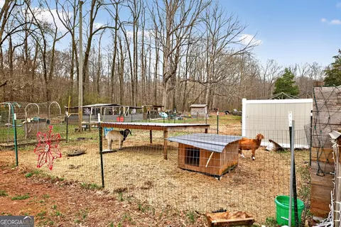 Exterior - 1719 Harber Rd, Carnesville, GA 30521 photo 15 of 17