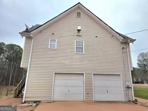 Exterior - 128 Deep Step Rd, Covington, GA 30014 photo 2 of 6