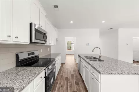 56 Edith Ct, Statham, GA 30666 photo 10