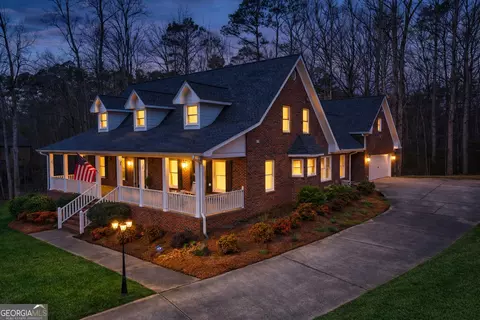 841 Streamside Dr, Mcdonough, GA 30252
