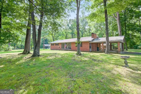 199 Cherry St SE, Calhoun, GA 30701