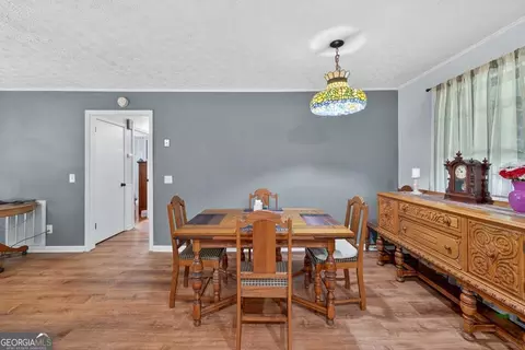 Dining - 199 Cherry St SE, Calhoun, GA 30701 photo 2 of 2