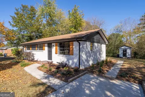 511 Lee Byrd Rd, Loganville, GA 30052