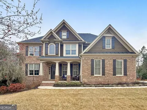 62 Applewood Ln, Acworth, GA 30101