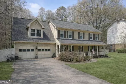 3246 Classic Dr, Snellville, GA 30078