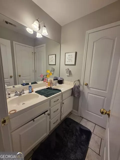 Bath - 801 Eggie Ct, Mcdonough, GA 30252 photo 4 of 6