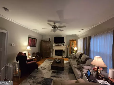 Living - 801 Eggie Ct, Mcdonough, GA 30252 photo 1 of 2