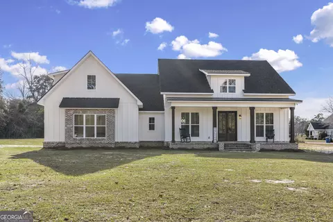 4005 Golfview Dr, Blackshear, GA 31516