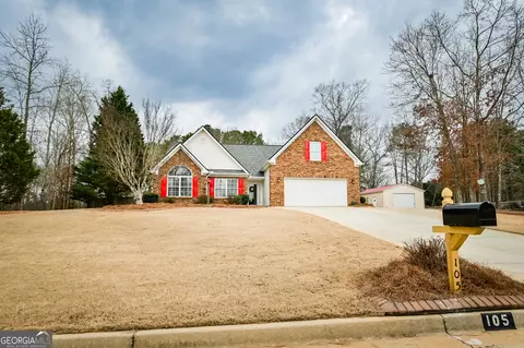 Exterior - 105 Edinburgh Ln, Covington, GA 30016 photo 16 of 18