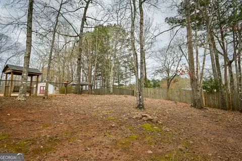Exterior - 105 Edinburgh Ln, Covington, GA 30016 photo 14 of 18