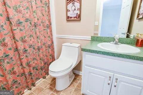 Bath - 105 Edinburgh Ln, Covington, GA 30016 photo 6 of 6