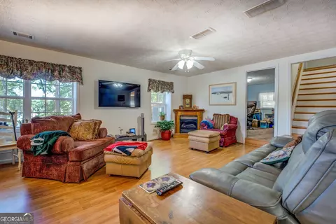 Living - 2000 Campbell Rd, Covington, GA 30014 photo 1 of 2