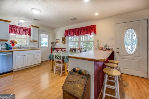 Kitchen - 2000 Campbell Rd, Covington, GA 30014 photo 1 of 3