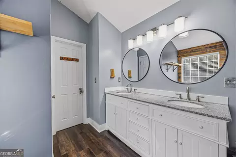 Bath - 417 Ryoaks Dr, Hampton, GA 30228 photo 4 of 4