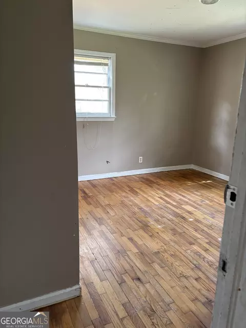 Bedroom - 309 Crest Dr, Calhoun, GA 30701 photo 2 of 4