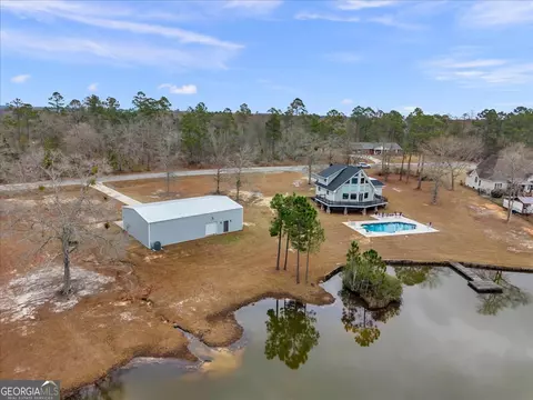 194 Lakeside Dr, Eastman, GA 31023
