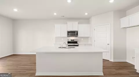 Kitchen - 214 Cattle Dr, Perry, GA 31069 photo 1 of 2