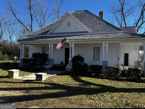 101 Harvey St, Dexter, GA 31019