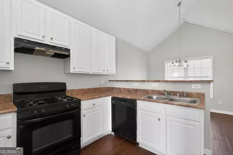 2350 Lake Royale Dr, Riverdale, GA 30296