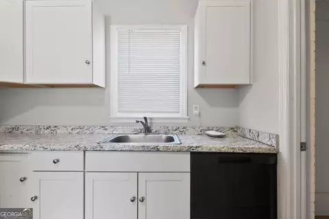 Kitchen - 2019 Dunham Ct, Augusta, GA 30906 photo 2 of 2