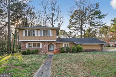 4525 Cherie Glen Trl, Stone Mountain, GA 30083
