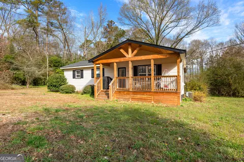329 Camp Rd, Milner, GA 30257