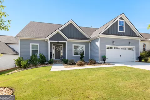 73 Oakhurst Trl, Sharpsburg, GA 30277