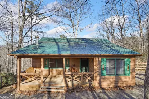 421 Cherokee Ct, Ellijay, GA 30540