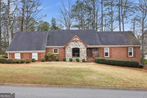 903 Chestnut Hill Rd SW, Marietta, GA 30064