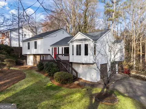 220 Wickerberry Holw, Roswell, GA 30075