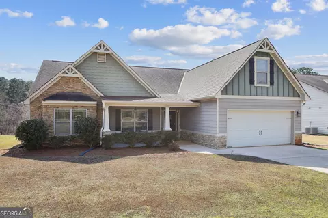 640 Hood Ave, Fayetteville, GA 30214