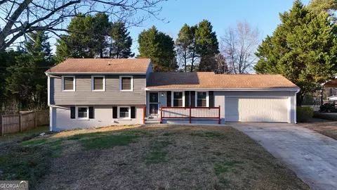 2756 Kathie Ln, Ellenwood, GA 30294