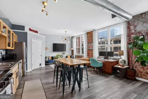 800 Peachtree St NE #8214, Atlanta, GA 30308