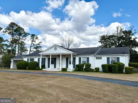 1206 Center Dr, Vidalia, GA 30474