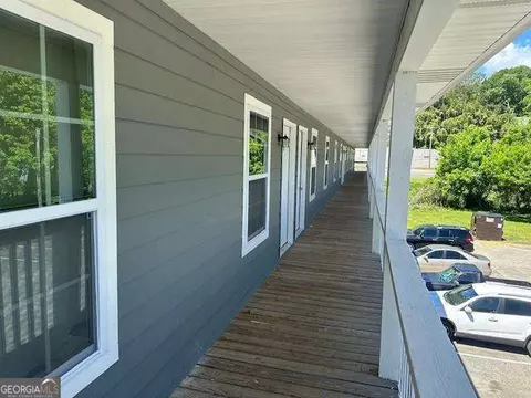 Exterior - 432 4th Ave, Dalton, GA 30721 photo 5 of 12
