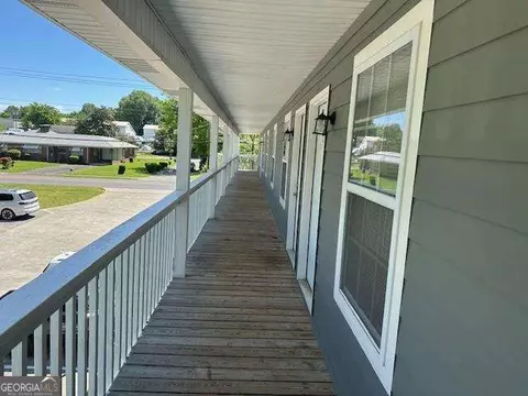 Exterior - 432 4th Ave, Dalton, GA 30721 photo 3 of 12