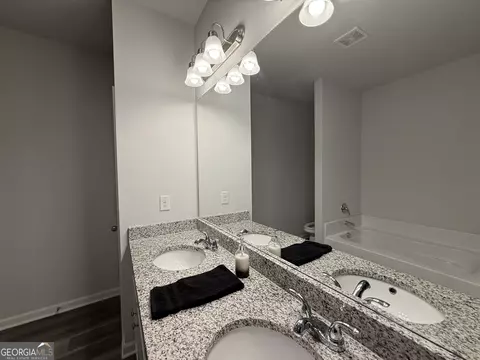 Bath - 75 Triumph Trl, Covington, GA 30016 photo 2 of 3