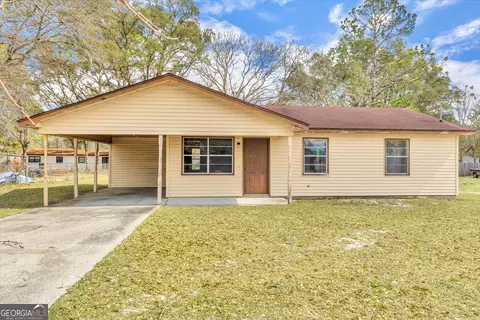 1108 Mary Ann Dr, Hinesville, GA 31313