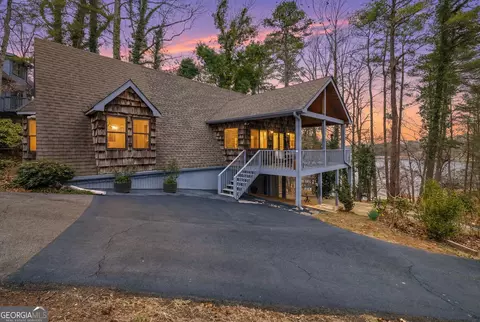 6463 Old Shadburn Ferry Rd, Buford, GA 30518