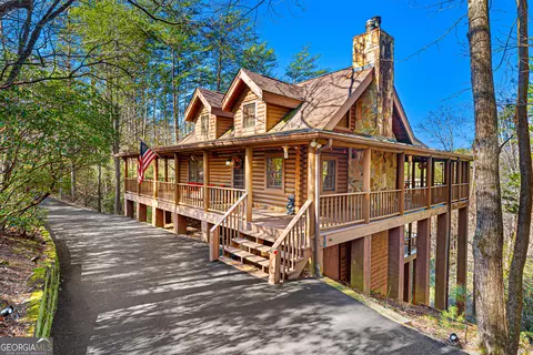 451 Pinecrest Rd, Sautee Nacoochee, GA 30571