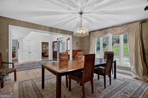 Dining - 2010 Foxcroft Dr, Lagrange, GA 30240 photo 2 of 4