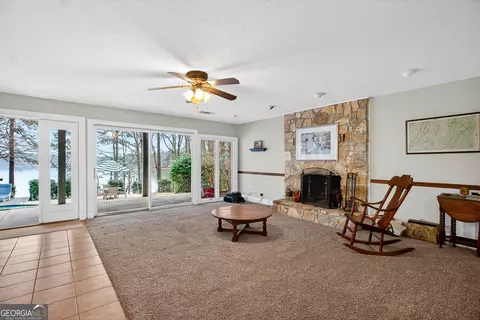 Living - 2010 Foxcroft Dr, Lagrange, GA 30240 photo 4 of 4